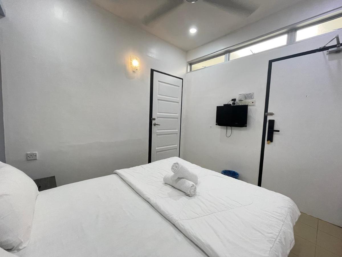 Mr Homestay Hotelstyle Room Teluk Intan Eksteriør billede