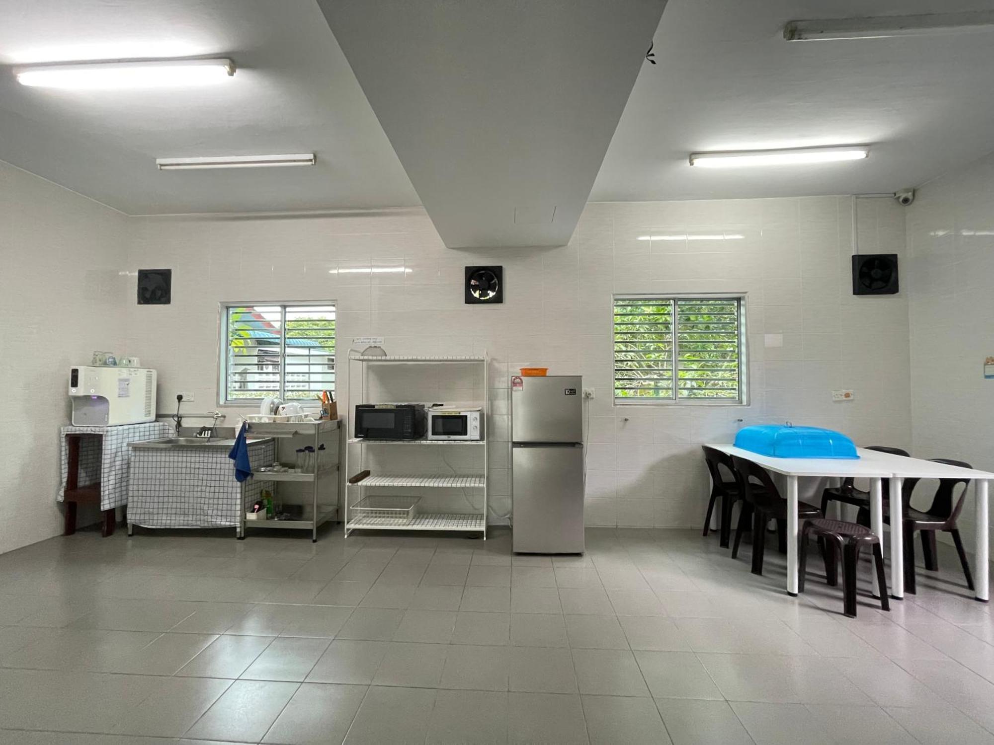 Mr Homestay Hotelstyle Room Teluk Intan Eksteriør billede